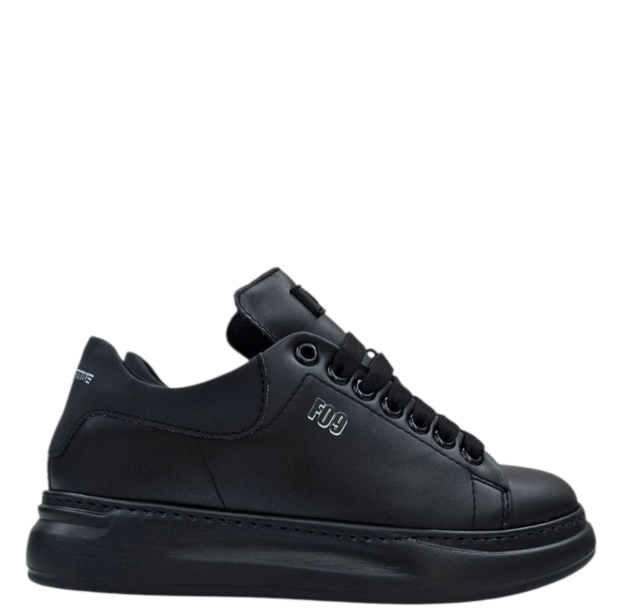 600 LIGHT VITELLO NERO - Scarpe - F09