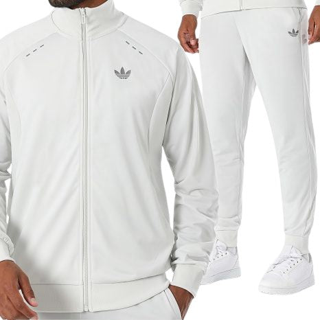 KT2379 TECH ESS TS - TUTA - adidas
